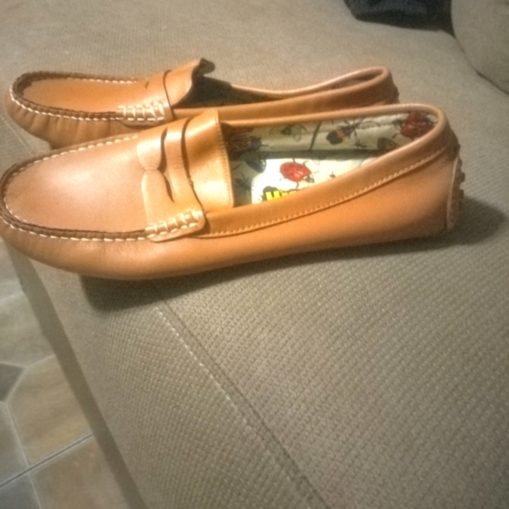 TAN Loudmouth Casual Shoes! Good Condition!